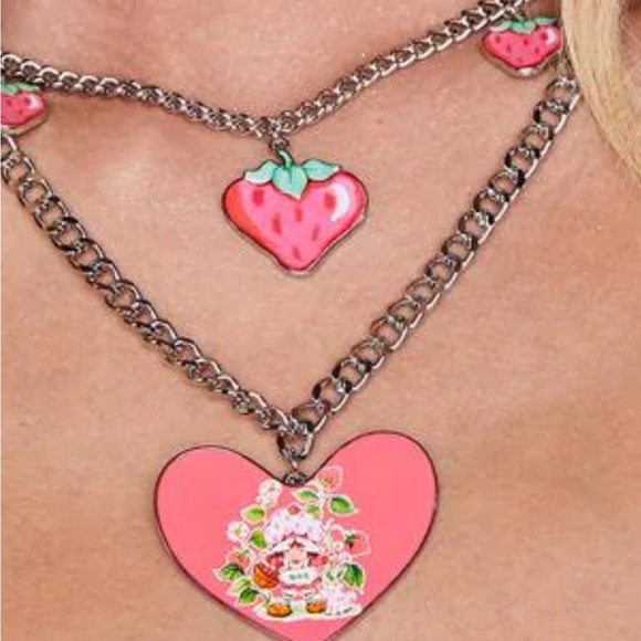 NWT LE STRAWBERRY SHORTCAKE LAYERED NECKLACE - Picture 1 of 11